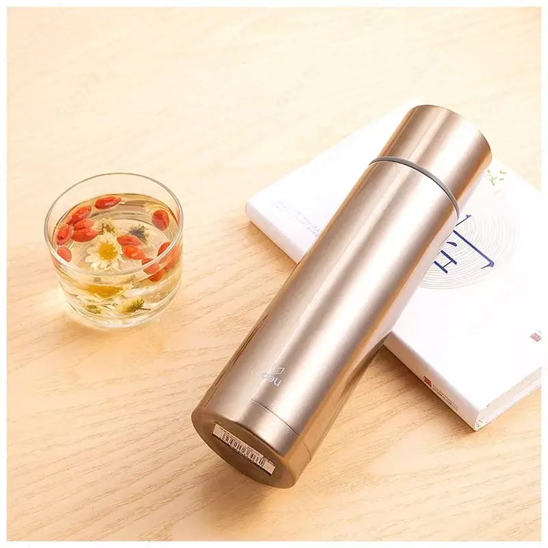   Deli vakuum termos-togaragi zanglamaydigan polat. Polat  0 45 l. Kart. (Sanat. - 17651-dgd) oltin