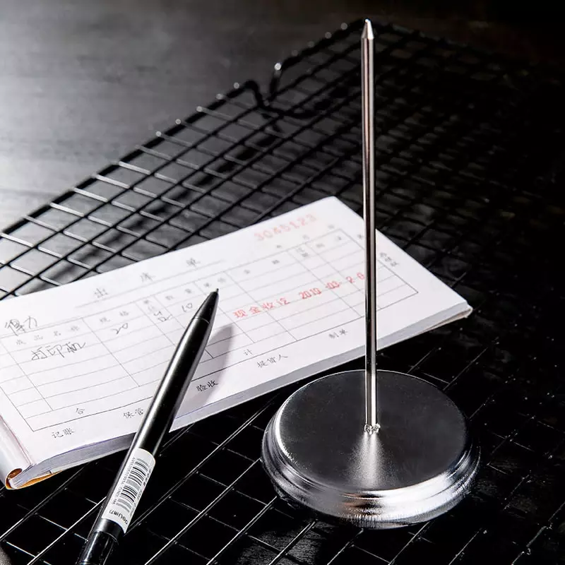  Металлическая подставка-гвоздик для чеков Deli ф. 7 6 х 1 2 х 14 2 см  уп. карт. кор. (Арт. - 0241) Серебристая Только в розницу