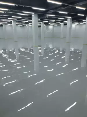 Эпоксидный наливной пол Epoxy Self-Leveling floor LF 5:1 - 65 000 сум от 100 кг.
