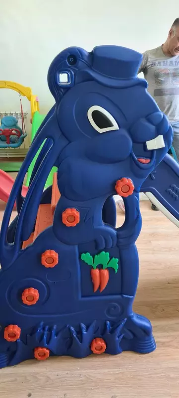 KATTA QUYONLI bolalar Sirpanchig'i