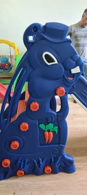 KATTA QUYONLI bolalar Sirpanchig'i