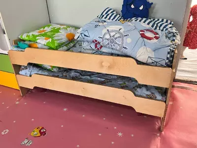 Трехъярусная детская кровать 15