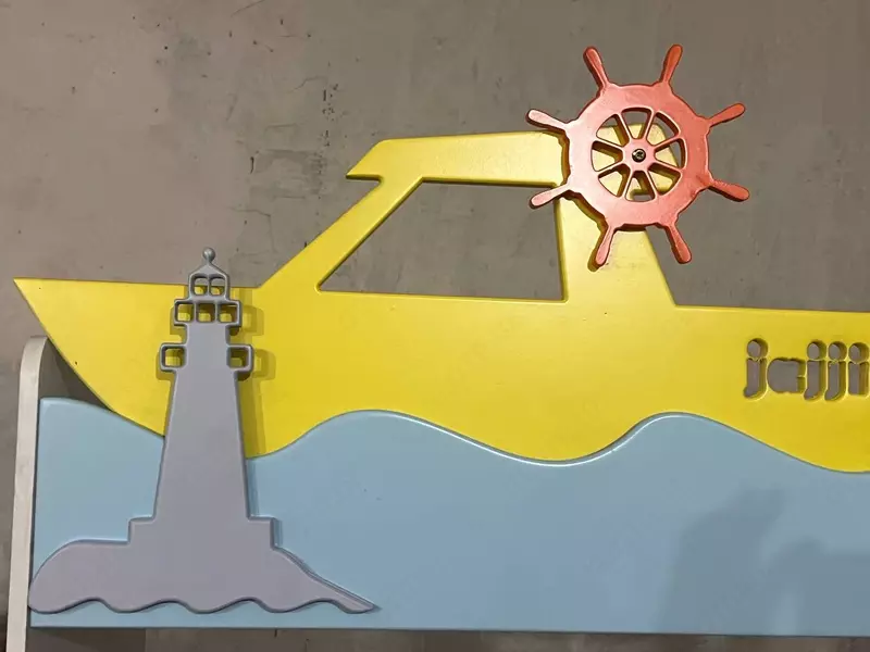 OOO "HIGH TECH" - Детская дизайнерская кровать (4 яруса). Модель № 5 "АКВАРИУМ"