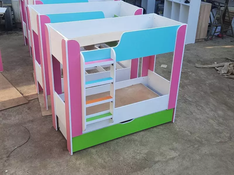 1 400 000 сум Детская дизайнерская кровать (3 яруса). Модель № 8 "Цветное ассорти"