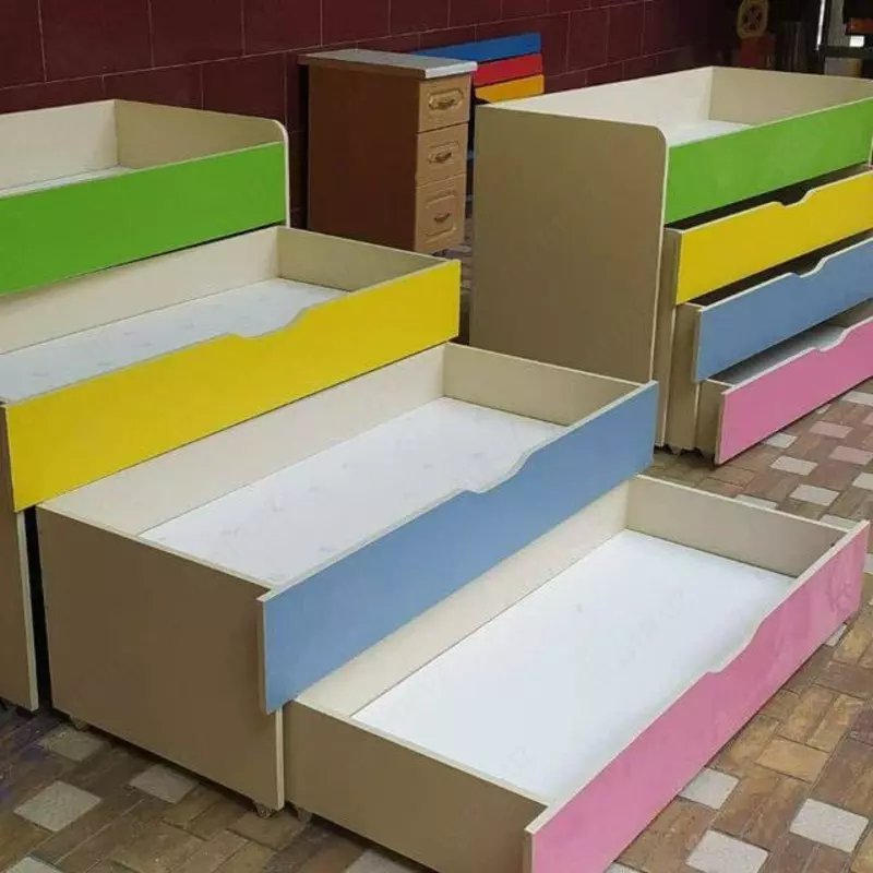 Детская выдвижная кровать (4 яруса). Модель № 13