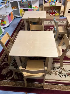 Детский комплект мебели (стол