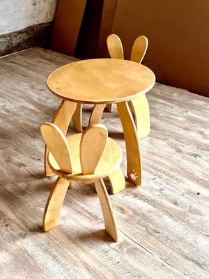 Детский дизайнерский мини комплект мебели (стол