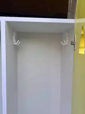 Bolalar uchun rangli shkaf (2 qavatli, 8 eshikli). 44-model "Kalamcha"