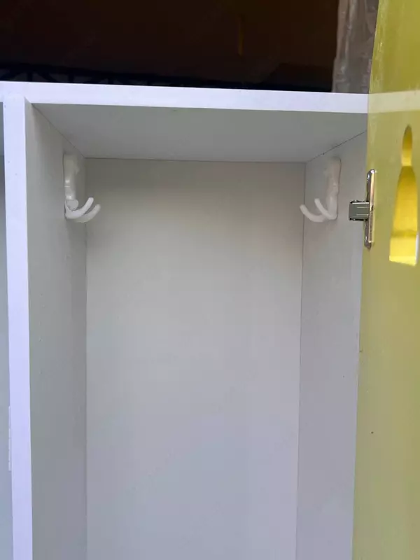 Детский цветной шкаф для одежды (2 яруса