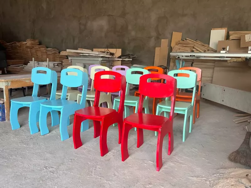 Детский дизайнерский стул. Модель № 48 "Косолапый" (Ассортимент) Только в розницу