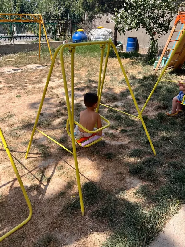 600 000 so'm Bolalar uchun bir kishilik rangli belanchak. 51-model