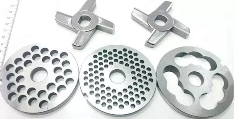   Электрическая мясорубка (280 кг/ч) Торгмаш ТМ-32  1.1 кВт  алюм/нерж. сталь  560 х 460 х 430 мм (Белоруссия)