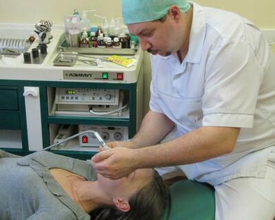 Промывание околоносовых пазух методом перемещения