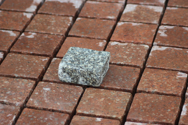 Гранитные брусчатка известняк и песчаник