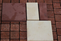 Гранитная брусчатка белого и коричневого цвета