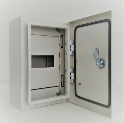 Корпус металлический 300*200*150  (С фальш панелью)