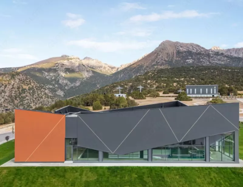 Wyndham Garden Zomin Только в розницу