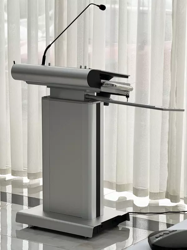 38 000 000 сум Трибуна Pochar FK500Y