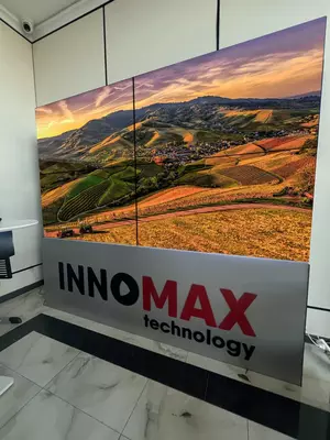 Hikvision видеостена 55 Hikvision видеостена 55" Модель: DS-D2055UL-1B.