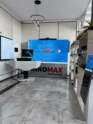 Hikvision видеостена 55 Hikvision видеостена 55" Модель: DS-D2055UL-1B.