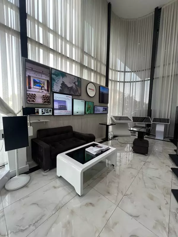 19 400 000 сум Видеостена серия VALUE (для помещений) P2.0 DS-D4020CS-1F