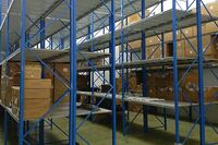 Sifatli va bardoshli ombor tokchalari OOO INNOTEK INVEST