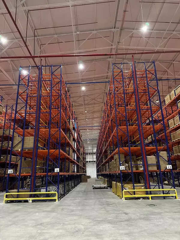 Стеллажи для всех типов грузов Stellaj