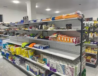 Торговые металлические стеллажи