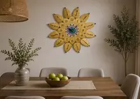   Fazilatlar yozilgan lotus shaklidagi devor soati