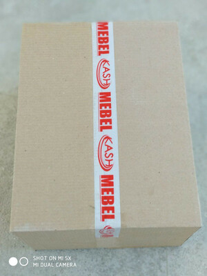 Клейкая лента с логотипом Только в розницу