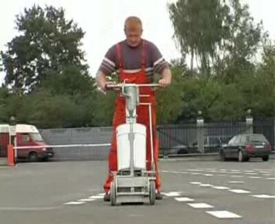 Машина дорожная разметочная "Шмелёк ХП" (гладкая линия) - 180 000 000 сум / шт.