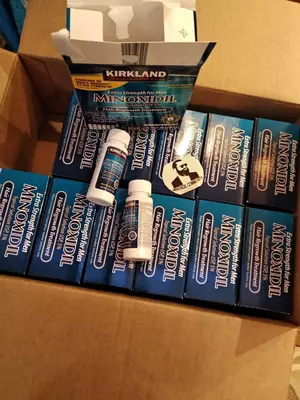 Minoxidil Kirkland 5% soqol va soch uchun (minoxidil uz zakaz) Chakana savdo