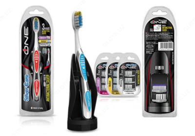 Эксклюзивная серебряная зубная щётка «Silver Care» cерии Silver One с холдером и набором трёх уровневых серебренных запасных насадок 999 пробы.