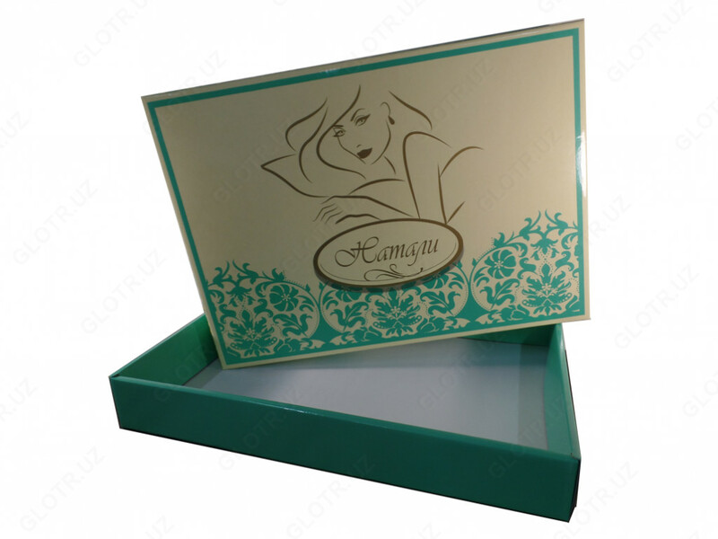 Коробка под постельное белье конструкции крышка-дно