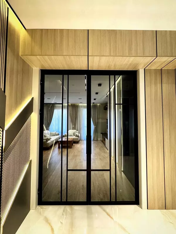 Стеклянные двери