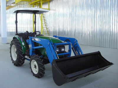 Фронтальный погрузчик для тракторов TTZ LS I38