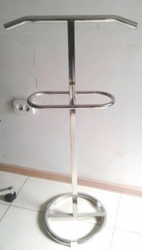 Бутик-вешалка