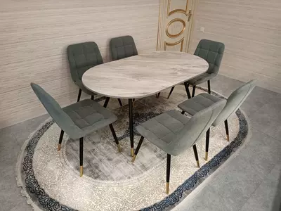 стул от "FurniGlass"