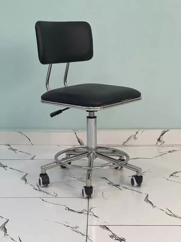   Стул лабораторный №20