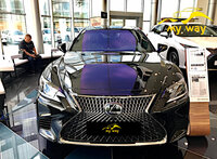 Автомобиль Lexus LS 500 AWD