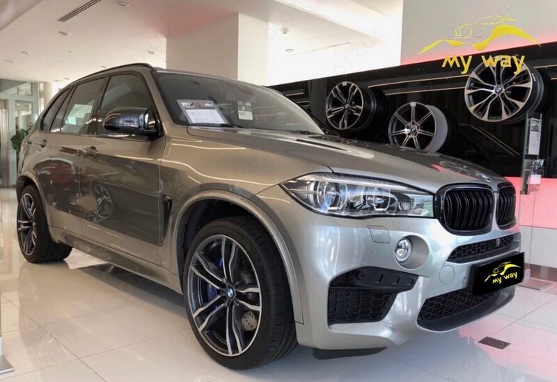 Автомобиль BMW X5 M