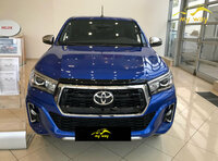 Автомобиль Tayota Hilux