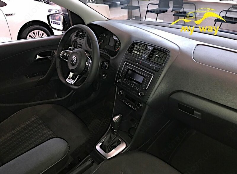   Автомобиль Volkswagen Polo