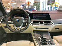   Автомобиль BMW X5