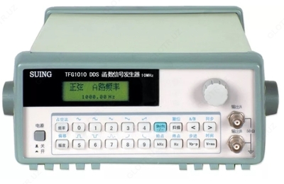 AKIP-3408/3 - maxsus shakldagi signal generatori