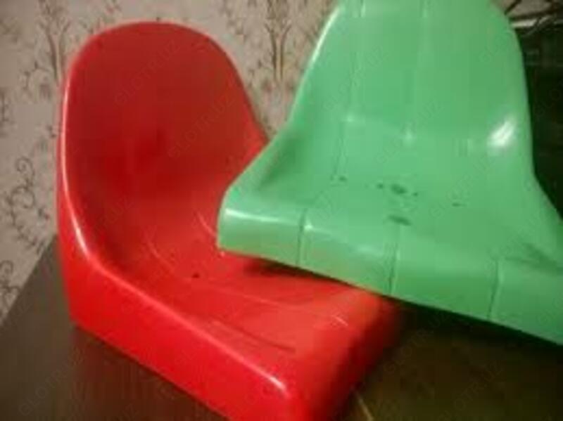 Пластиковые кресла для стадиона