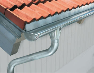 Слив металлический