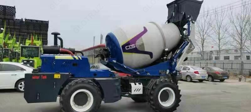 Самазагрузичный миксер CTS VTCM 2600