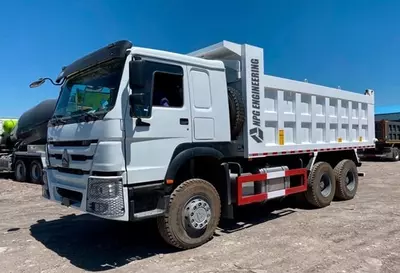 Аренда самосвала 25-40-100 тон HOWO MAN