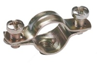 Ikki qismli metall qavs. IEK d31-32 mm